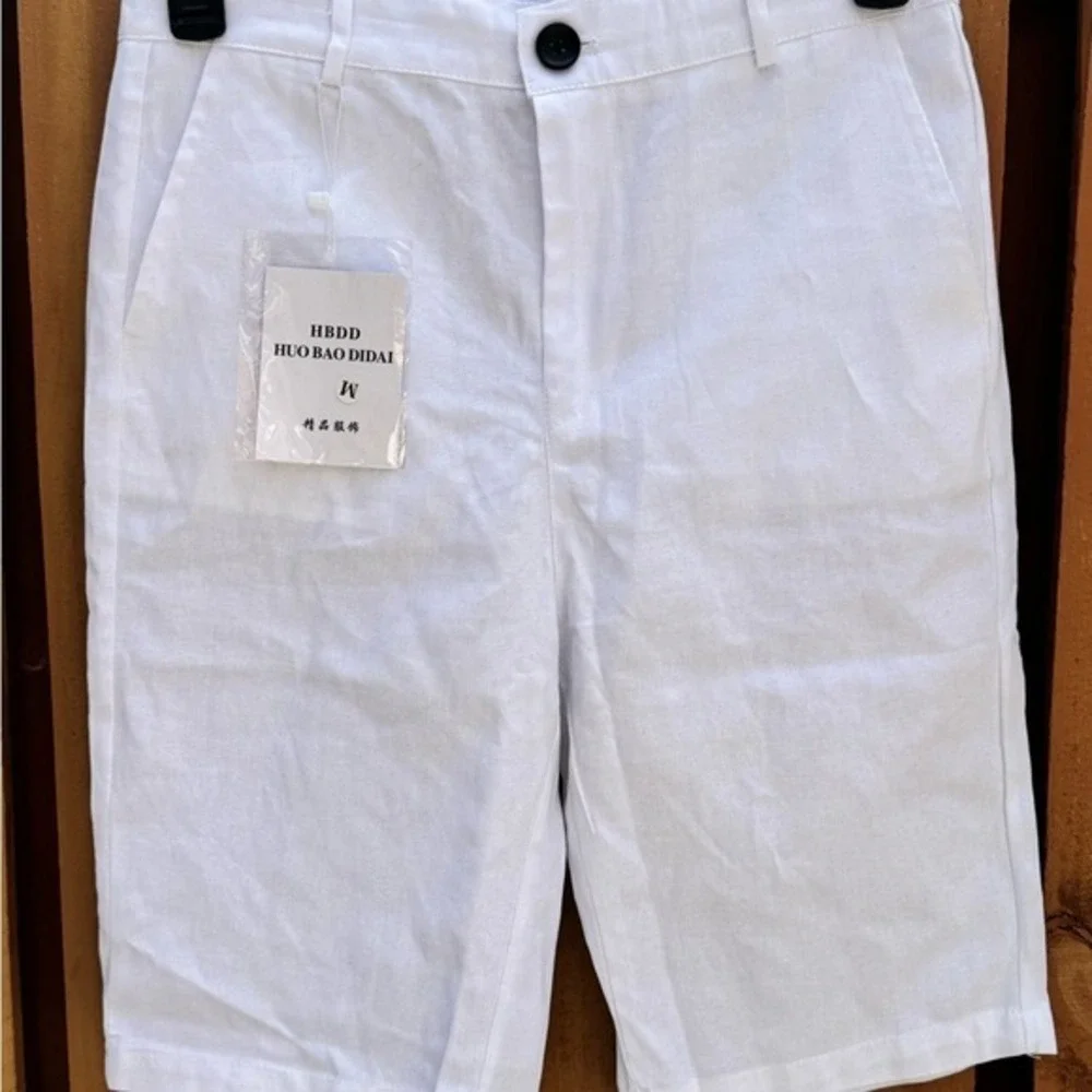 HBDD- Hugo Bao‎ Didai. Lightweight White Shorts. Size M.